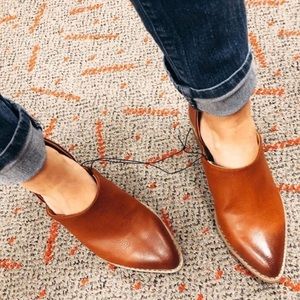 Universal Thread Rylie Bootie